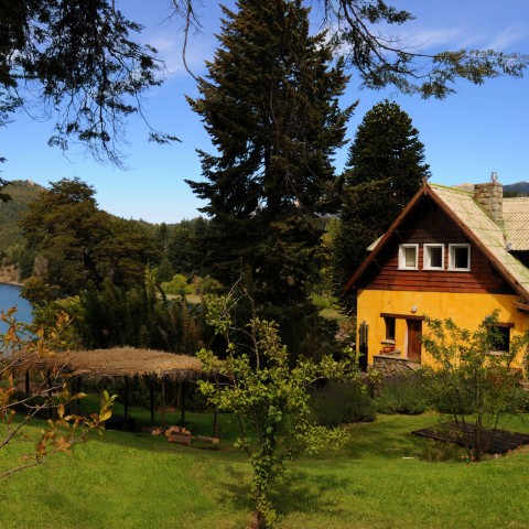 Posada Los Juncos - Patagonian Lake House