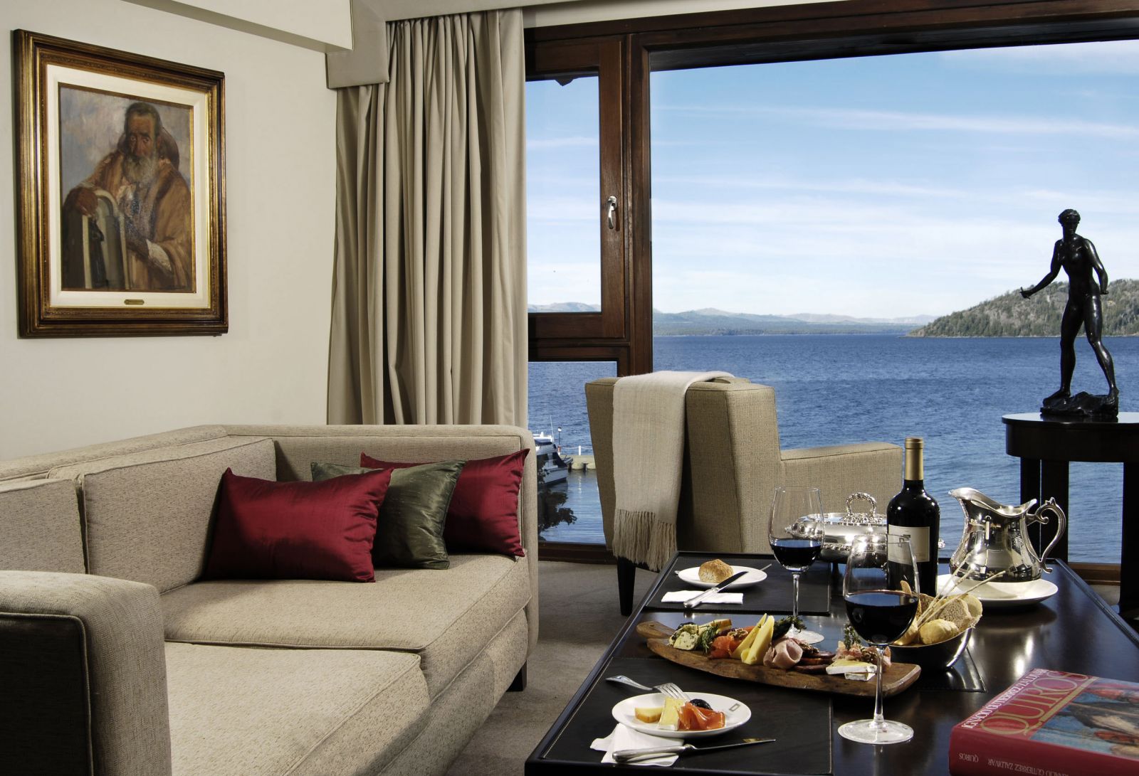 El Casco Art Hotel